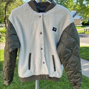 Vans White and Green Teddy Jacket Cozy Fleece Quilted Sleeves